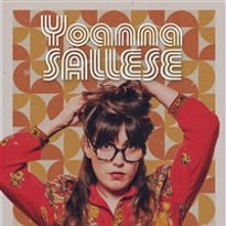 Yoanna Sallese dans C'est pas grave