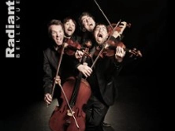 Quatuor Léonis, Éclisse totale