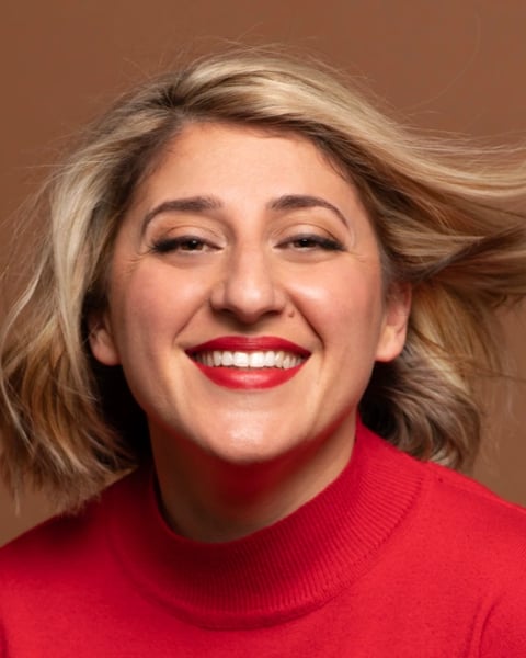 Marion Mezadorian, Craquage