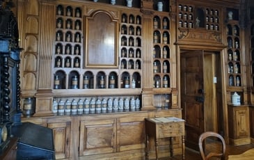 Visite guidée de l'apothicairerie des Visitandines de Crémieu