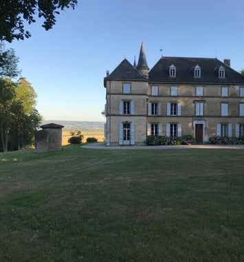 Promenade au sein du domaine agricole et forestier autour du château familial d'Armanais