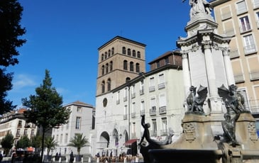 Conférence-visite sur l'histoire de la cathédrale Notre-Dame, des évêques de Grenoble et du "bon curé" Jean Gerin
