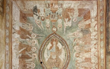 Visite guidée des fresques de l'église abbatiale romane de Saint-Chef