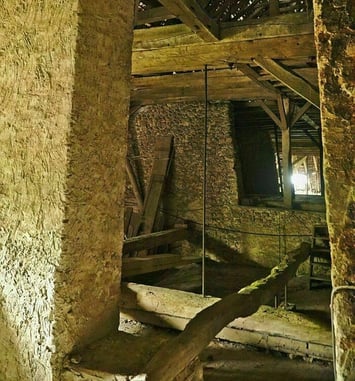 Visite nocturne et insolite des toitures classées du château du Passage.