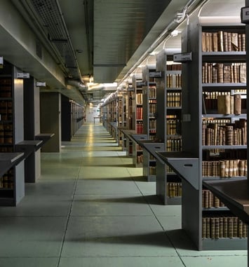 Visite des magasins de conservation : Mission sauvetage des collections !
