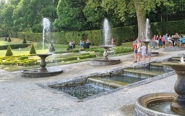 Visite des jardins et manœuvres des eaux des fontaines