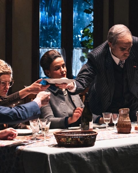 Le Dîner chez les Français de V. Giscard d’Estaing, épisode 3 : Huit rois (nos présidents)