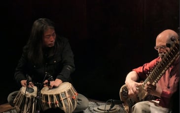 Pirouz et Naoto, musique classique de l’Inde du Nord