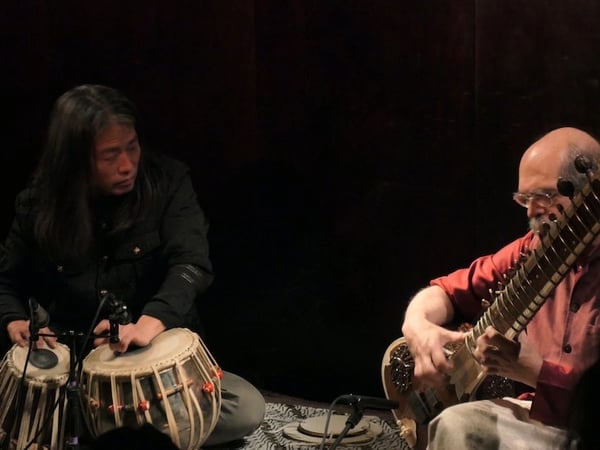Pirouz et Naoto, musique classique de l’Inde du Nord